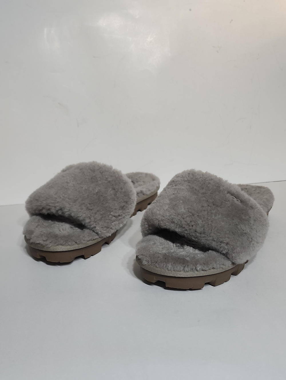 UGG Cozette Women's Slide Slippers - Oyster Grey Shearling Fluffy Sandals Size 9